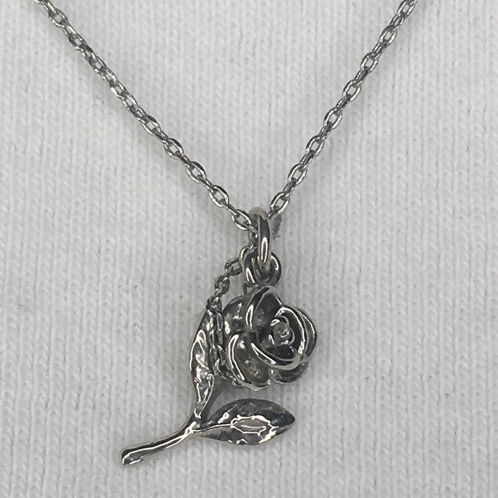 Dainty Rose Pendant Silver Tone 19" chain